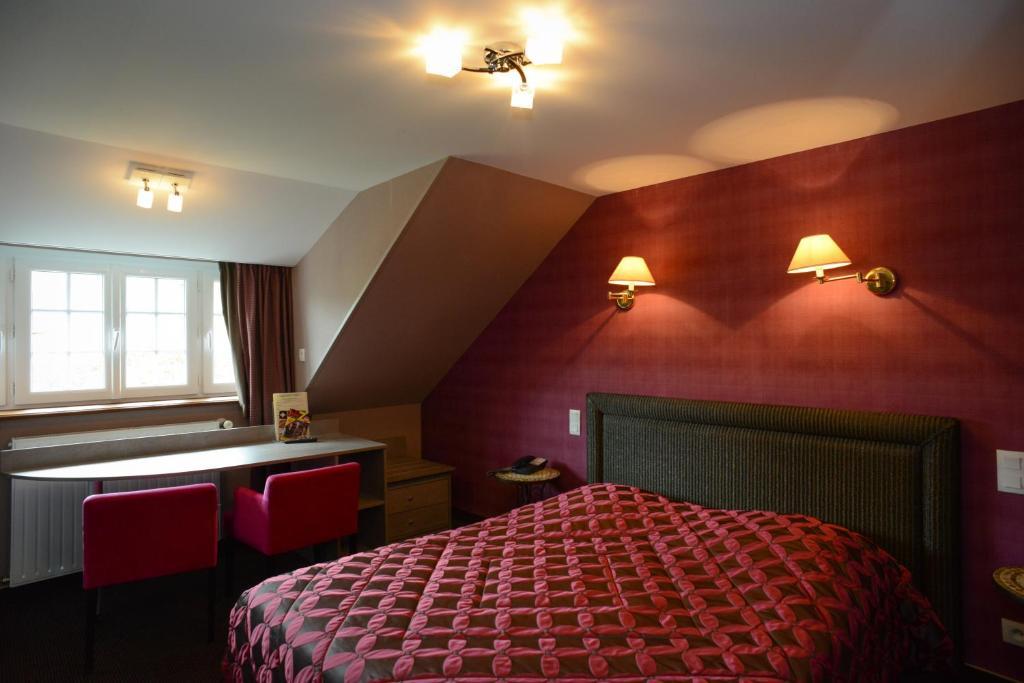 Hotel De La Croix D'Or Avranches Bilik gambar